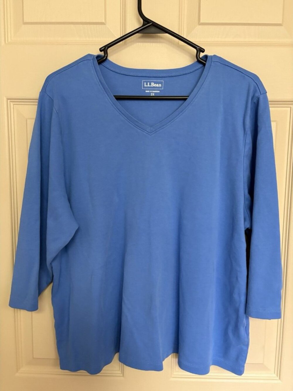 L.L.Bean Women's Size 2X Blue 100% Supima Cotton V-Neck Shirt